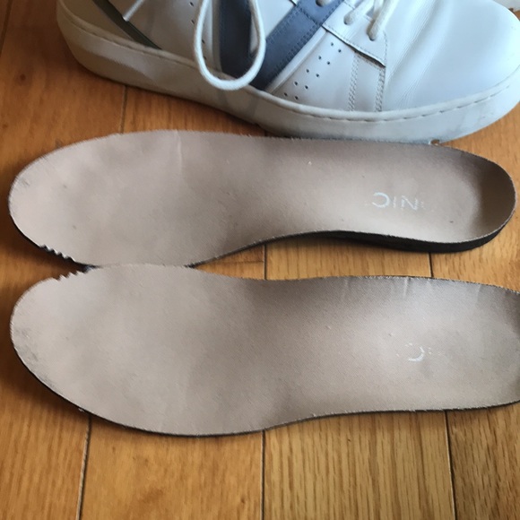 Vionic Simasa Sneaker - Picture 9 of 9